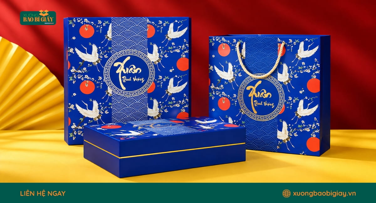 Hộp giấy đựng quà Tết cao cấp với thiết kế sang trọng, phù hợp làm quà biếu doanh nghiệp