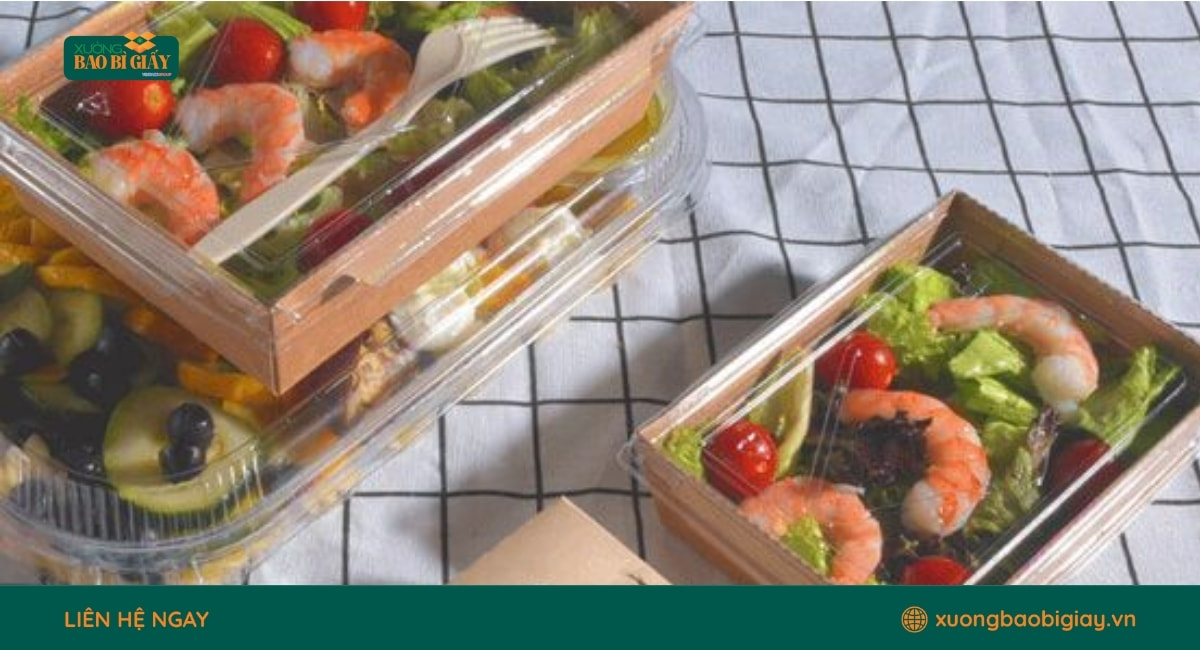 Mẫu hộp giấy đựng salad in logo thương hiệu giúp tăng độ nhận diện và tạo ấn tượng chuyên nghiệp với khách hàng.