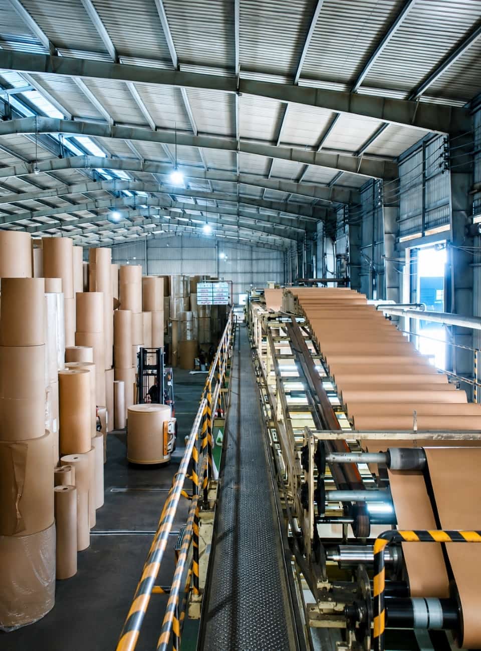 Kho nguyên liệu tại Xưởng Bao Bì Giấy